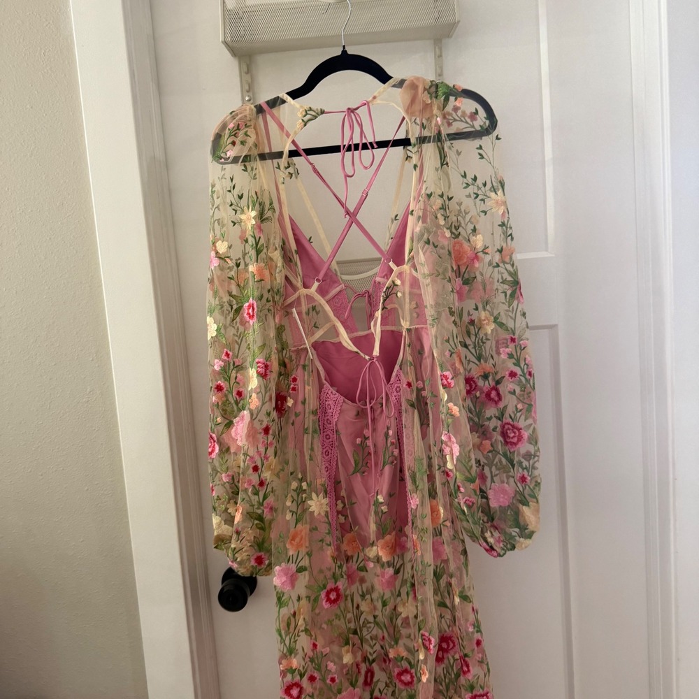 For Love & Lemons Luna Sheer Floral Embroidered Maxi Dress Pink Small NWT Boho - Picture 4 of 7